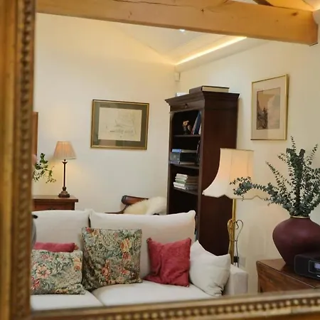 Holiday home Musthay Mews Tockington *