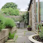 Musthay Mews Tockington Holiday home *