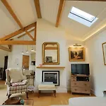 Musthay Mews Tockington Holiday home Bristol