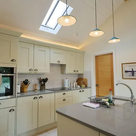 Musthay Mews Tockington Bristol